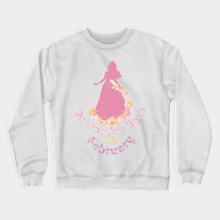 Queens Birthday in February Vintage  Essential Birthday Gift T-Shirt Crewneck Sweatshirt